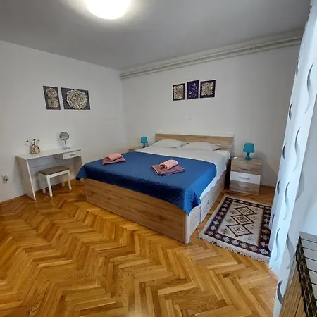 Апартаменти Ljiljana *